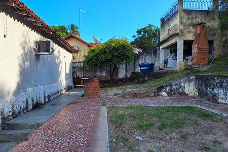 Casa à venda com 740m², 3 quartos e 3 vagas Casa à venda com 740m², 3 quartos e 3 vagasQuintal