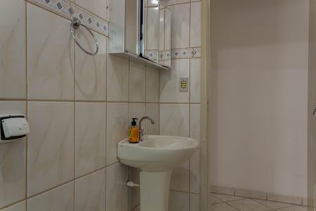 Casa à venda com 175m², 3 quartos e 2 vagasBanheiro