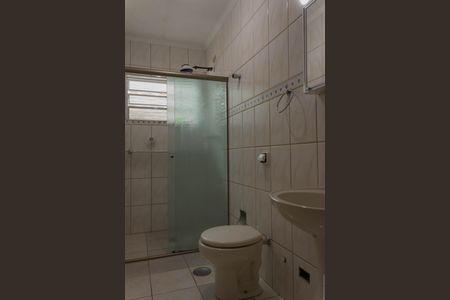 Casa à venda com 175m², 3 quartos e 2 vagasBanheiro
