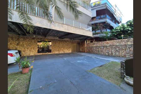 Apartamento para alugar com 180m², 2 quartos e 2 vagas