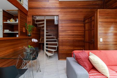 Sala de casa para alugar com 1 quarto, 100m² em Jardim Leni, São Paulo