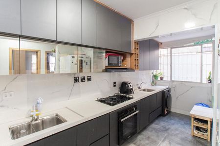 Apartamento à venda com 70m², 2 quartos e 1 vaga Apartamento à venda com 70m², 2 quartos e 1 vagaCozinha e Área de Serviço