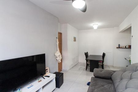 Apartamento à venda com 70m², 2 quartos e 1 vaga Apartamento à venda com 70m², 2 quartos e 1 vagaSala