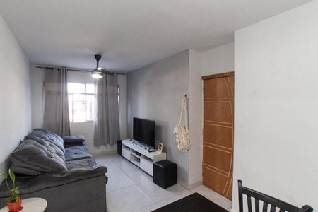 Apartamento à venda com 70m², 2 quartos e 1 vaga Apartamento à venda com 70m², 2 quartos e 1 vagaSala