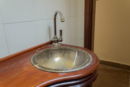 Casa para alugar com 300m², 6 quartos e 3 vagasLavabo