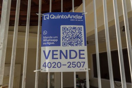 Casa para alugar com 300m², 6 quartos e 3 vagasFachada