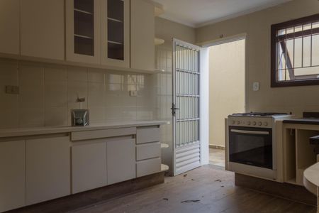 Casa para alugar com 300m², 6 quartos e 3 vagasCozinha