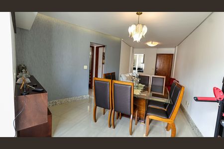 Apartamento à venda com 85m², 3 quartos e 1 vagaSala