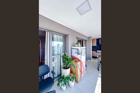 Apartamento à venda com 106m², 3 quartos e 2 vagasVaranda