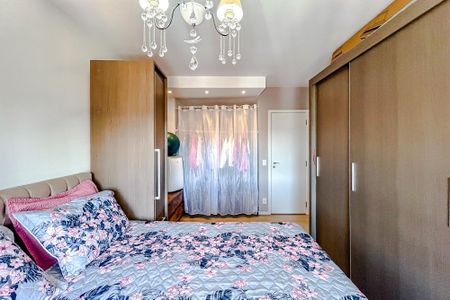 Apartamento à venda com 106m², 3 quartos e 2 vagasQuarto 2 - Suíte