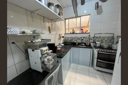 Apartamento à venda com 62m², 2 quartos e sem vagaCozinha 2