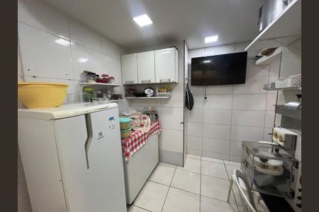 Apartamento à venda com 62m², 2 quartos e sem vagaCozinha 2