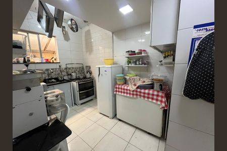Apartamento à venda com 62m², 2 quartos e sem vagaCozinha 2
