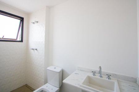 Apartamento à venda com 161m², 3 quartos e 3 vagasBanheiro do quarto 3