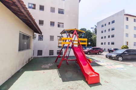 Apartamento para alugar com 50m², 2 quartos e 1 vaga Apartamento para alugar com 50m², 2 quartos e 1 vagaÁrea comum - Playground