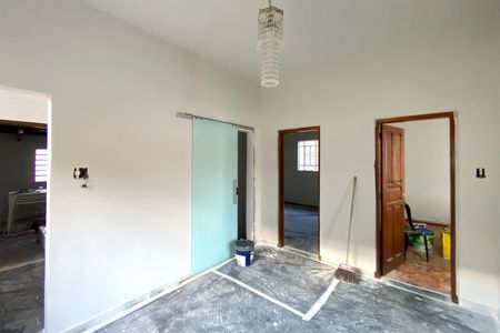 Casa para alugar com 280m², 3 quartos e 1 vaga Casa para alugar com 280m², 3 quartos e 1 vagaSala de Jantar