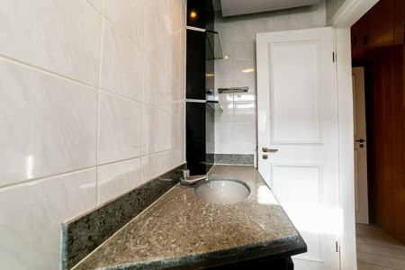 Apartamento para alugar com 110m², 2 quartos e 3 vagas Apartamento para alugar com 110m², 2 quartos e 3 vagasBanheiro da Suíte