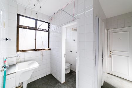 Apartamento para alugar com 110m², 2 quartos e 3 vagas Apartamento para alugar com 110m², 2 quartos e 3 vagasÁrea de Serviço