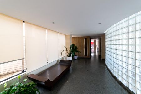 Apartamento para alugar com 110m², 2 quartos e 3 vagas Apartamento para alugar com 110m², 2 quartos e 3 vagasHall de entrada