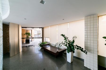 Apartamento para alugar com 110m², 2 quartos e 3 vagas Apartamento para alugar com 110m², 2 quartos e 3 vagasHall de entrada