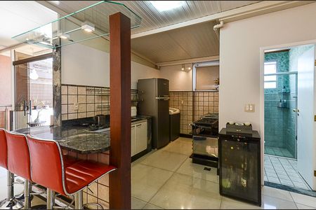 Apartamento à venda com 180m², 4 quartos e 2 vagas Apartamento à venda com 180m², 4 quartos e 2 vagasSala Ambientes Cobertura