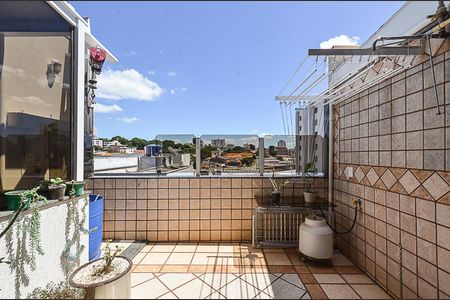 Apartamento à venda com 180m², 4 quartos e 2 vagas Apartamento à venda com 180m², 4 quartos e 2 vagasCobertura