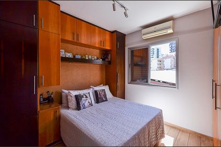 Apartamento à venda com 180m², 4 quartos e 2 vagas Apartamento à venda com 180m², 4 quartos e 2 vagasQuarto 1