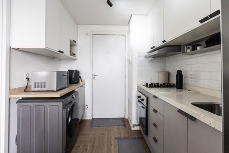 Apartamento à venda com 24m², 1 quarto e sem vaga Apartamento à venda com 24m², 1 quarto e sem vagaCozinha e Área de Serviço