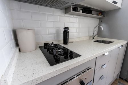 Apartamento à venda com 24m², 1 quarto e sem vaga Apartamento à venda com 24m², 1 quarto e sem vagaCozinha e Área de Serviço