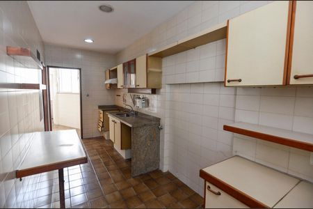Apartamento à venda com 131m², 3 quartos e 1 vagaCozinha