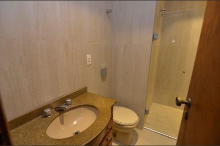 Apartamento à venda com 131m², 3 quartos e 1 vagaBanheiro Social