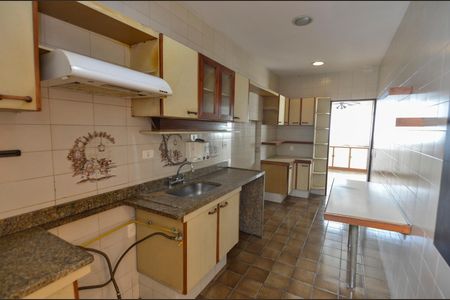 Apartamento à venda com 131m², 3 quartos e 1 vagaCozinha