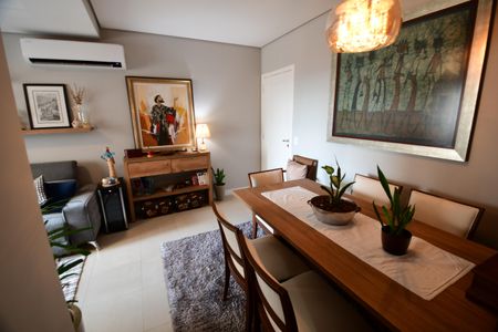 Sala de apartamento à venda com 3 quartos, 75m² em Parque das Flores, Campinas