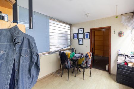Casa à venda com 187m², 4 quartos e 3 vagas Casa à venda com 187m², 4 quartos e 3 vagasSuíte 2
