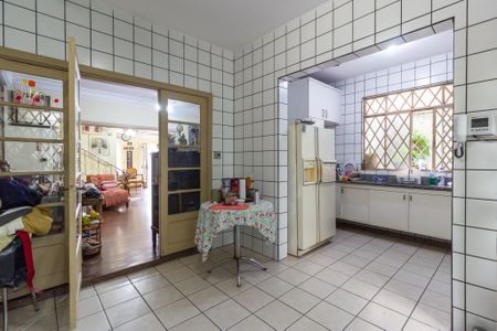 Casa à venda com 187m², 4 quartos e 3 vagas Casa à venda com 187m², 4 quartos e 3 vagasCozinha