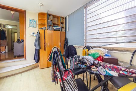 Casa à venda com 187m², 4 quartos e 3 vagas Casa à venda com 187m², 4 quartos e 3 vagasSuíte 2