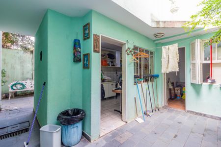 Casa à venda com 187m², 4 quartos e 3 vagas Casa à venda com 187m², 4 quartos e 3 vagasQuintal
