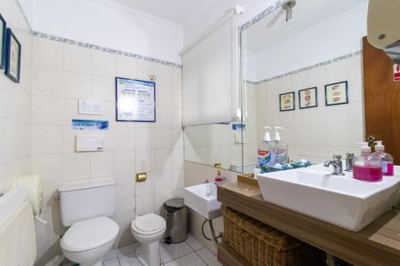 Casa à venda com 100m², 3 quartos e 2 vagasBanheiro