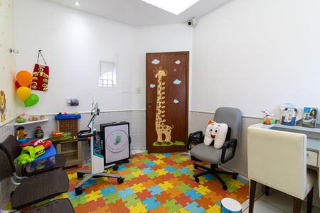 Casa à venda com 100m², 3 quartos e 2 vagasQuarto 4