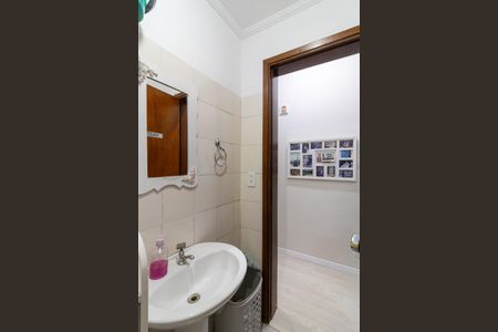 Casa à venda com 100m², 3 quartos e 2 vagasLavabo