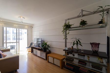 Apartamento à venda com 72m², 2 quartos e 1 vagaSala