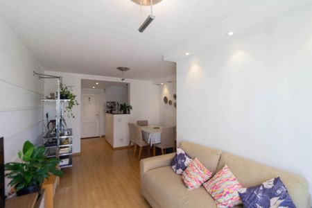 Apartamento à venda com 72m², 2 quartos e 1 vagaSala