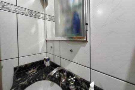 Casa à venda com 200m², 3 quartos e 4 vagasBanheiro Suíte 2