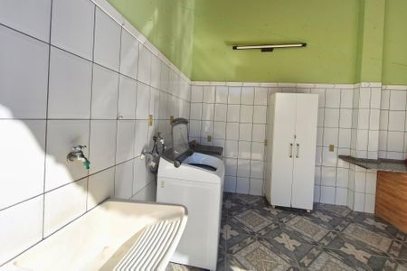 Casa à venda com 200m², 3 quartos e 4 vagasÁrea de Serviço