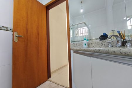 Casa à venda com 200m², 3 quartos e 4 vagasBanheiro Social