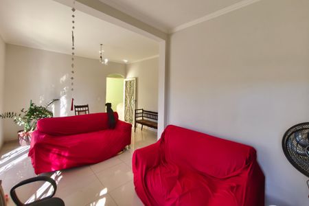 Sala de Estar de casa à venda com 3 quartos, 200m² em Jardim Nova Europa, Campinas