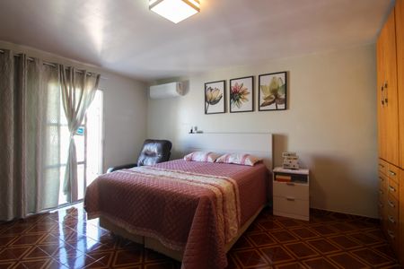 Casa à venda com 359m², 4 quartos e 2 vagasQuarto 1