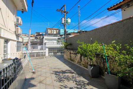Casa à venda com 359m², 4 quartos e 2 vagasQuintal