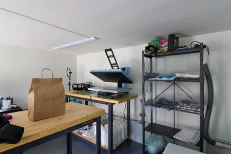 Casa à venda com 359m², 4 quartos e 2 vagasEscritório