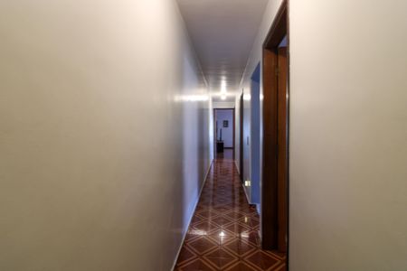 Casa à venda com 359m², 4 quartos e 2 vagasCorredor Superior